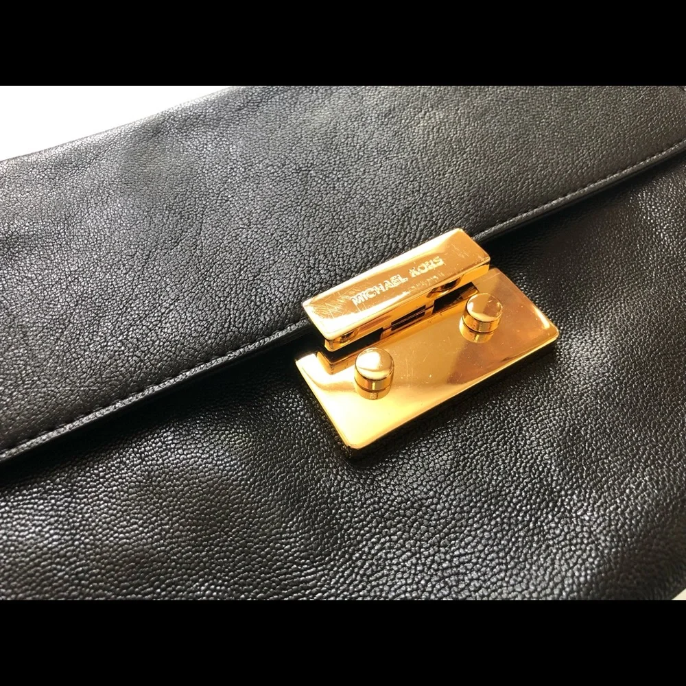 Authentic Michael Kors shoulder bag‎